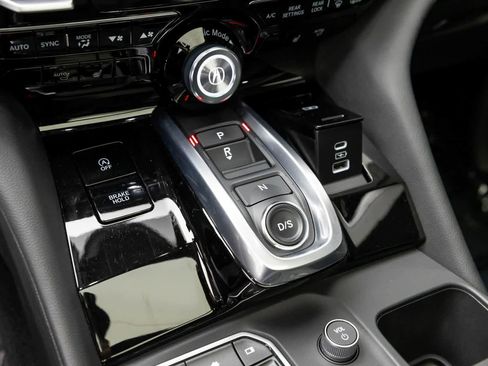 Used 2023 Acura MDX SH-AWD image 23