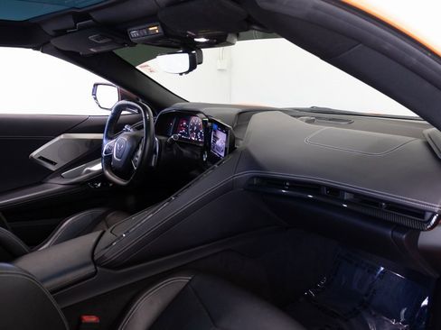 Used 2020 Chevrolet Corvette Stingray Preferred Cpe w/ 2LT Preferred Equipment Group image 19