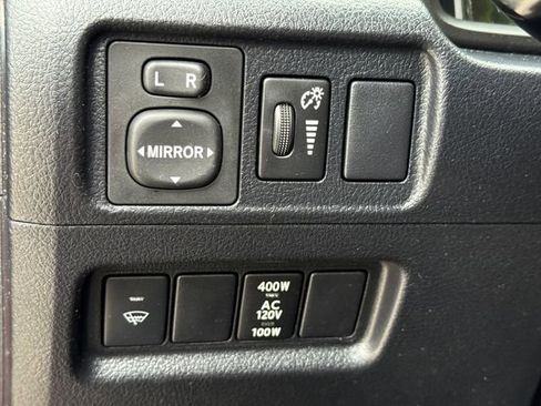 Used 2018 Toyota 4Runner SR5 image 22