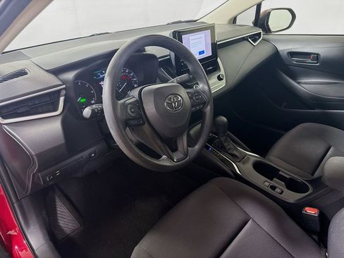 Used 2023 Toyota Corolla LE image 9
