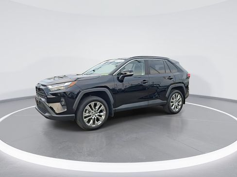 Certified 2023 Toyota RAV4 XLE Premium AWD/4WD image 5