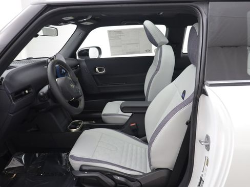 New 2026 MINI Cooper 2-Door Hardtop FWD image 6
