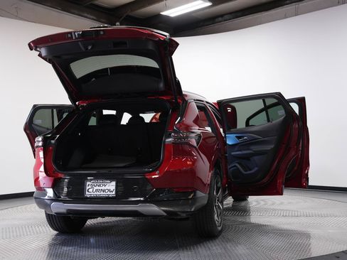 Used 2024 Chevrolet Equinox EV LT FWD image 10