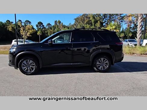Used 2022 Nissan Pathfinder SV image 23