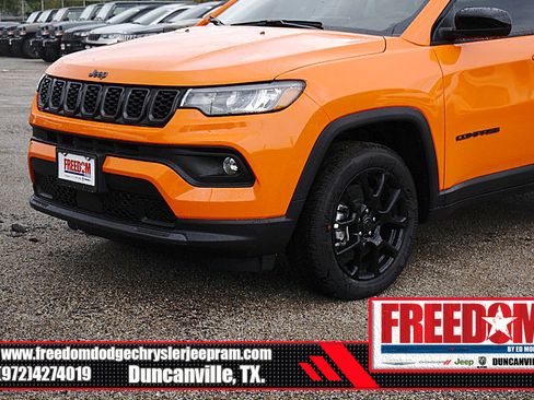 New 2026 Jeep Compass Latitude image 42