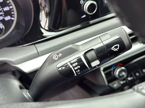 Used 2021 Kia K5 GT-Line w/ GT-Line FWD Premium Package image 27