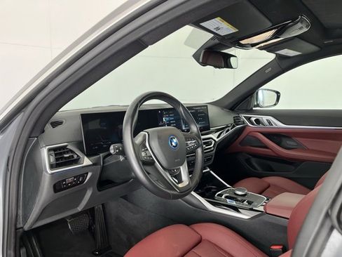 Used 2023 BMW i4 eDrive35 w/ Premium Package image 9