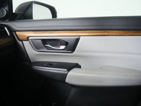 Used 2019 Honda CR-V Touring image 24