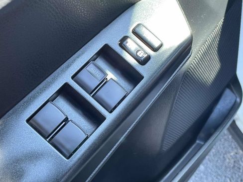Used 2017 Toyota RAV4 XLE FWD image 24