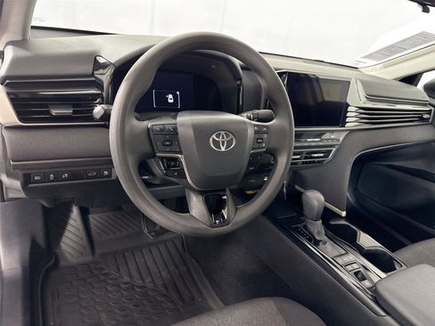 Certified 2025 Toyota Camry LE image 4