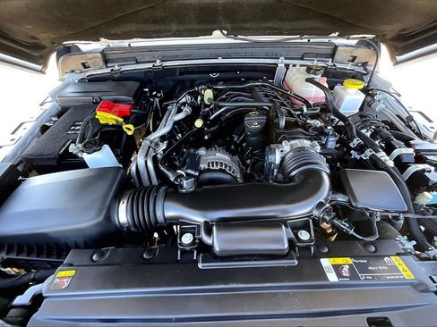 Used 2023 Jeep Gladiator Mojave image 31