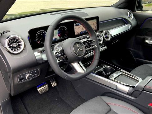 Certified 2025 Mercedes-Benz GLB 250 GLB 250 image 9