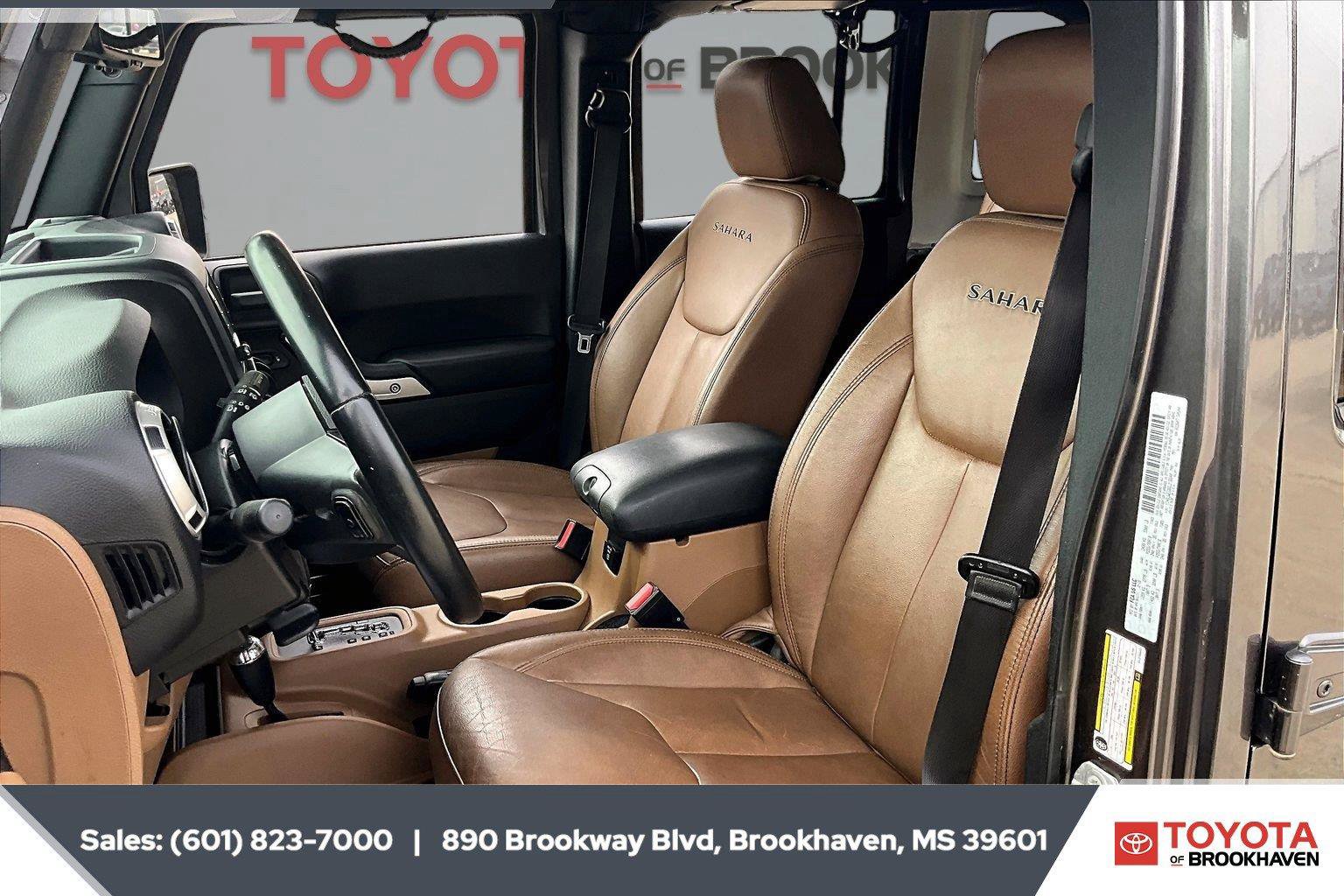 Used 2016 Jeep Wrangler Unlimited Sahara AWD/4WD image 17