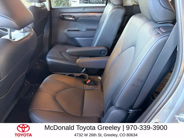 Certified 2026 Toyota Highlander Limited AWD/4WD image 24