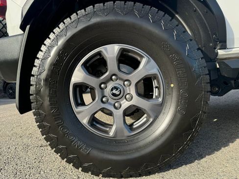 Used 2023 Ford Bronco Big Bend image 11