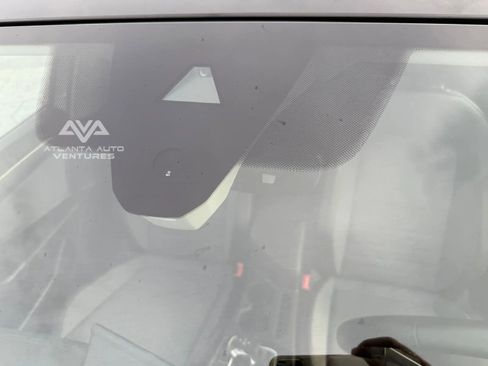 Used 2025 Volkswagen Jetta SE image 52