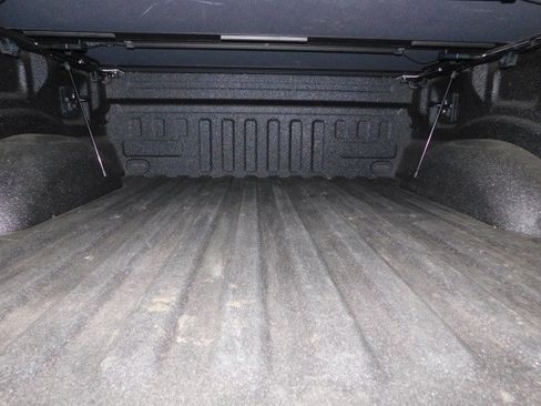 Used 2023 Ford F150 Lightning Lariat image 18