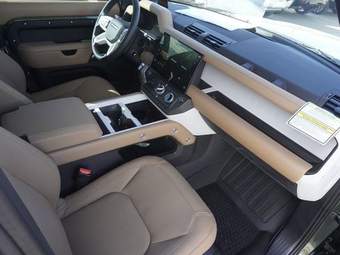 New 2026 Land Rover Defender 110 S image 22