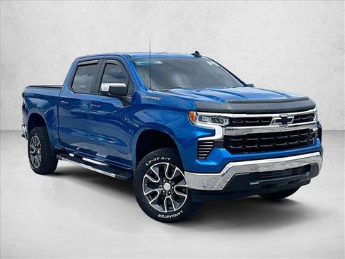 Used 2022 Chevrolet Silverado 1500 LT w/ Leather Package RWD image 12