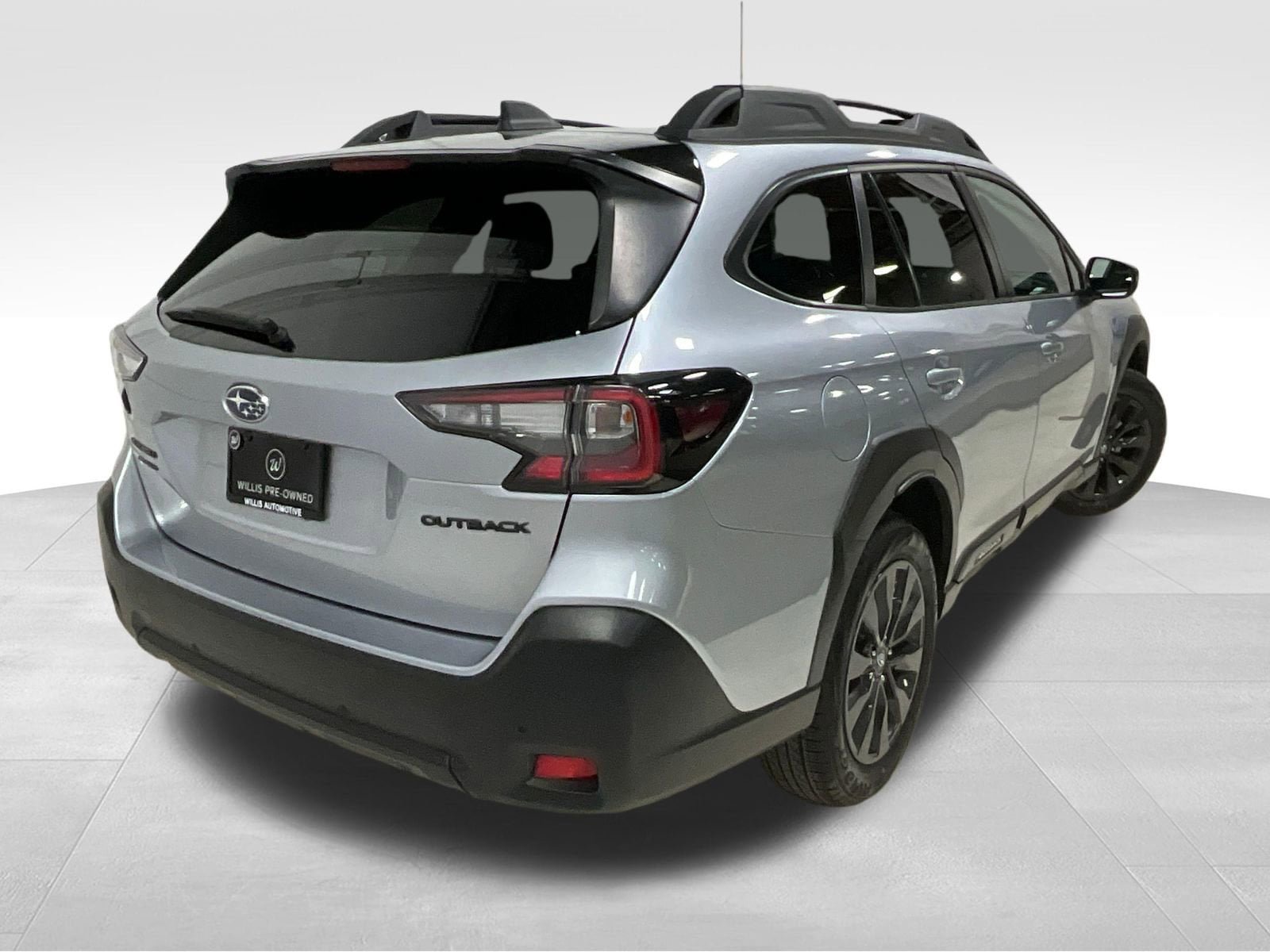 Used 2025 Subaru Outback Onyx Edition AWD/4WD image 13