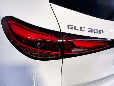 New 2026 Mercedes-Benz GLC 300 4MATIC image 5