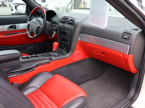 Used 2002 Ford Thunderbird RWD image 26
