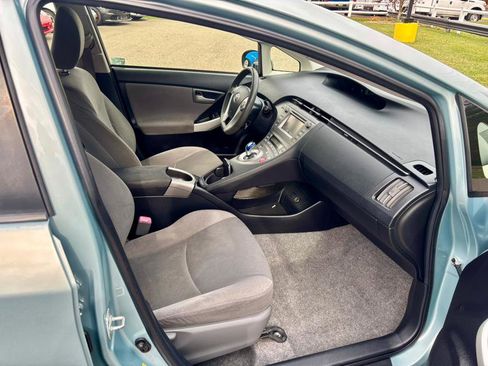 Used 2012 Toyota Prius One image 12
