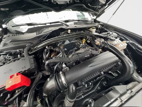 Used 2025 Ford Mustang Convertible RWD image 19