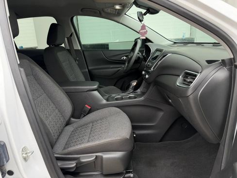 Used 2023 Chevrolet Equinox LT image 13