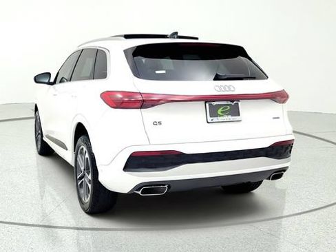 Used 2025 Audi Q5 Premium Plus w/ Premium Plus AWD/4WD image 7