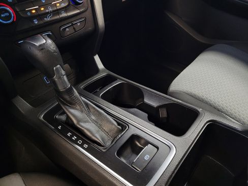 Used 2017 Ford Escape SE image 26