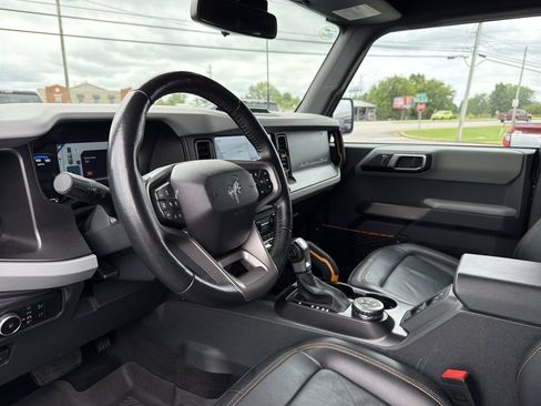 Used 2023 Ford Bronco Badlands AWD/4WD image 10