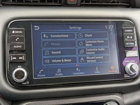 Used 2024 Nissan Kicks SR FWD image 19