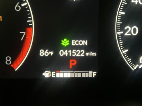 Used 2023 Honda HR-V EX-L image 17