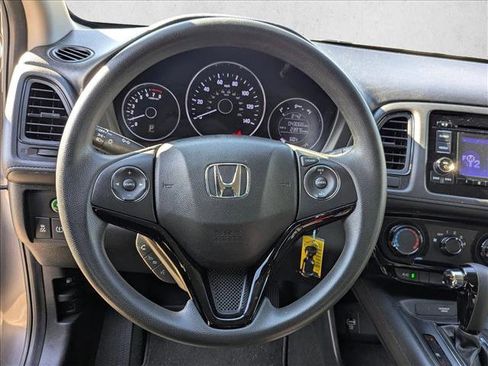 Used 2022 Honda HR-V LX image 10
