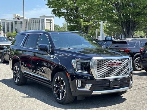Used 2023 GMC Yukon Denali AWD/4WD image 1