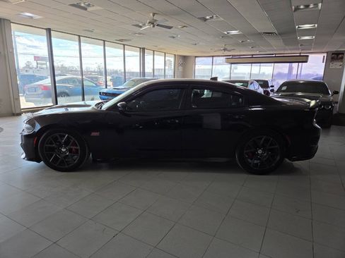 Used 2016 Dodge Charger R/T Scat Pack w/ Beats Audio Group image 4