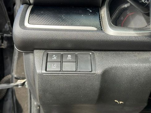 Used 2020 Honda Civic Sport image 17