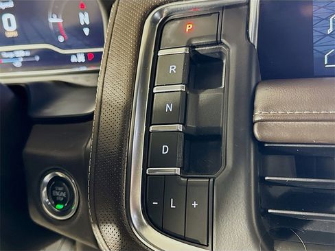 Certified 2023 GMC Yukon XL SLT image 15