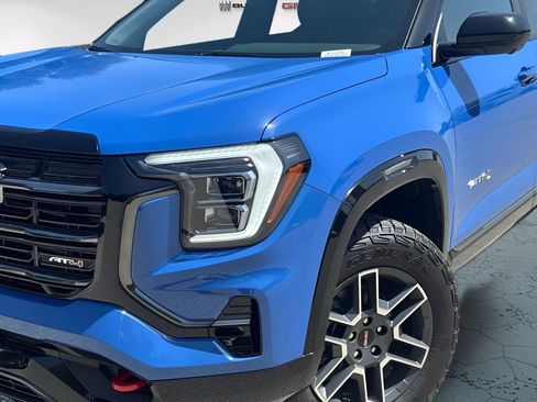 New 2027 GMC Terrain AT4 w/ Technology Package II AWD/4WD image 3