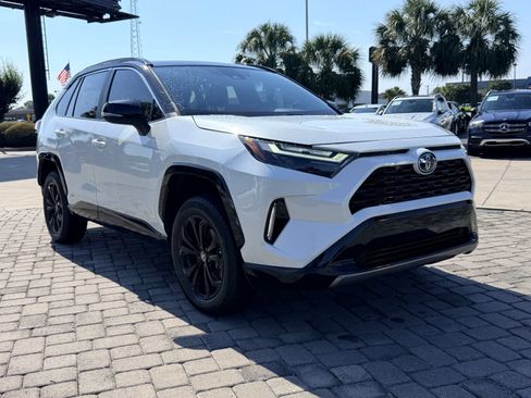 Used 2023 Toyota RAV4 XSE AWD/4WD image 6