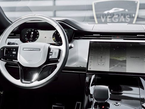 Used 2025 Land Rover Range Rover Sport Dynamic SE image 49