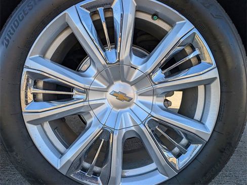 Used 2024 Chevrolet Tahoe High Country image 7