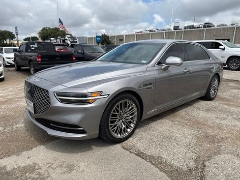 Used 2021 Genesis G90 5.0 Ultimate RWD image 2