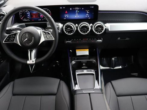New 2025 Mercedes-Benz GLB 250 image 29