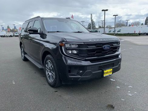 Certified 2025 Ford Expedition Max Active image 11