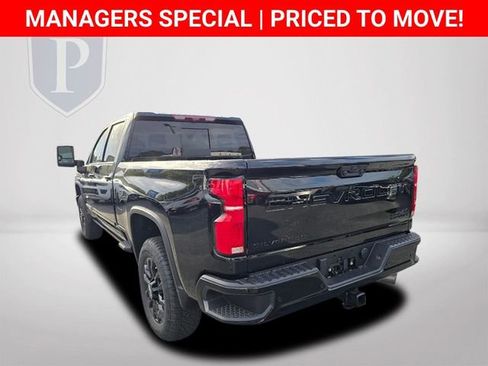 New 2026 Chevrolet Silverado 2500 High Country w/ High Country Premium Package AWD/4WD image 7
