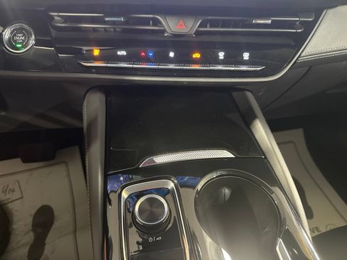 Used 2025 Buick Envision Preferred AWD/4WD image 30