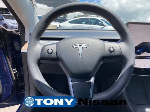 Used 2023 Tesla Model 3 Standard Range RWD image 32