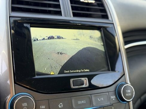 Used 2013 Chevrolet Malibu LT image 12